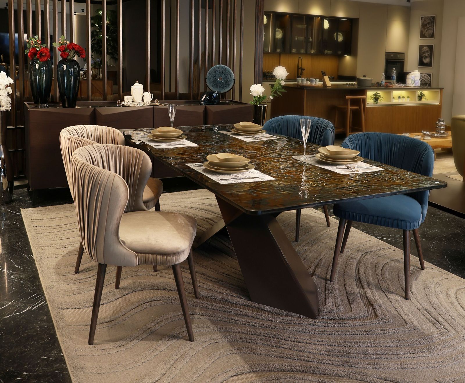 Dining Collection